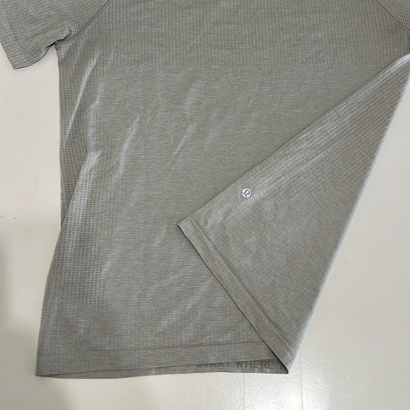 Lululemon metal vent - Picture 5 of 5